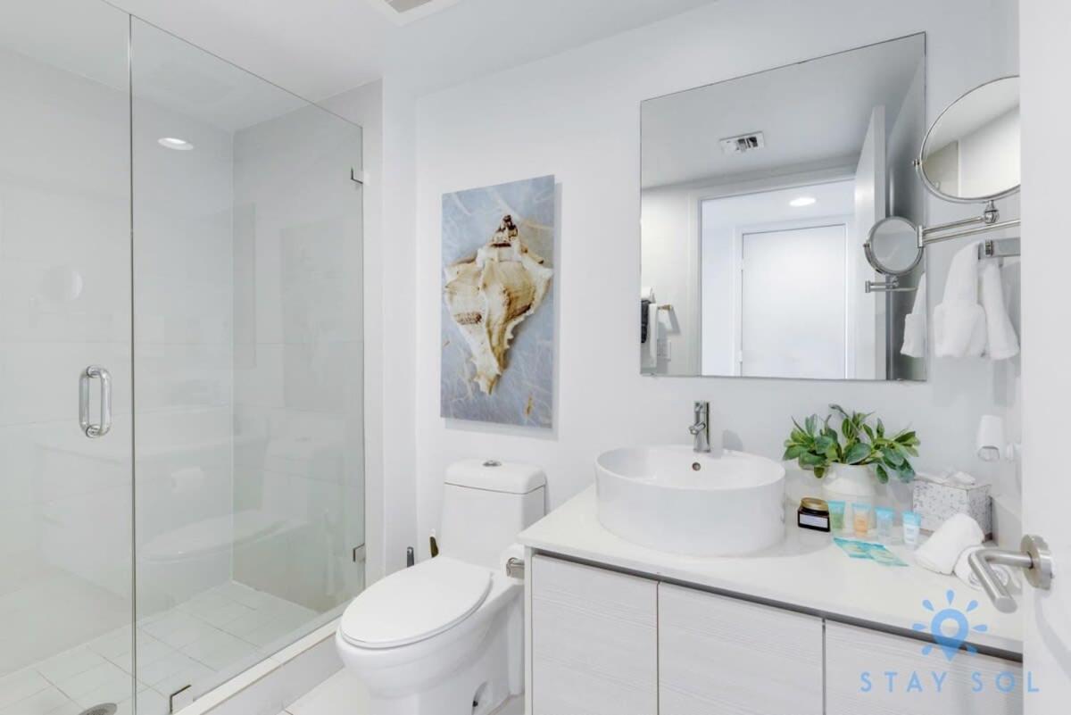 Amenities Balcony W Stunning Views-Beachfront Hallandale Beach Exterior photo