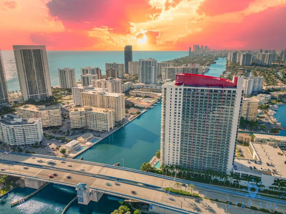 Amenities Balcony W Stunning Views-Beachfront Hallandale Beach Exterior photo