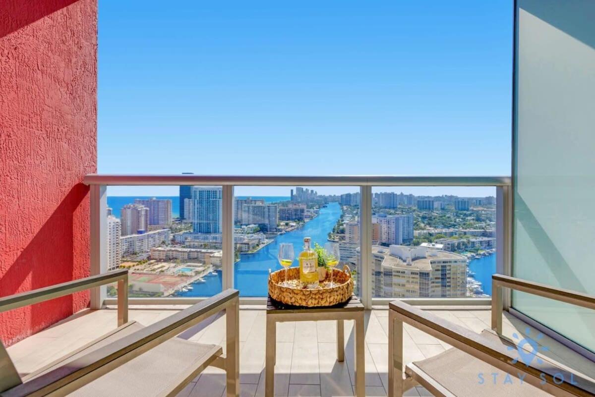 Amenities Balcony W Stunning Views-Beachfront Hallandale Beach Exterior photo